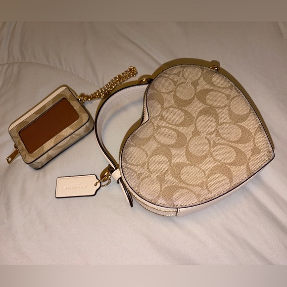 Coach Heart Bag and Wallet - Picture 5 of 12